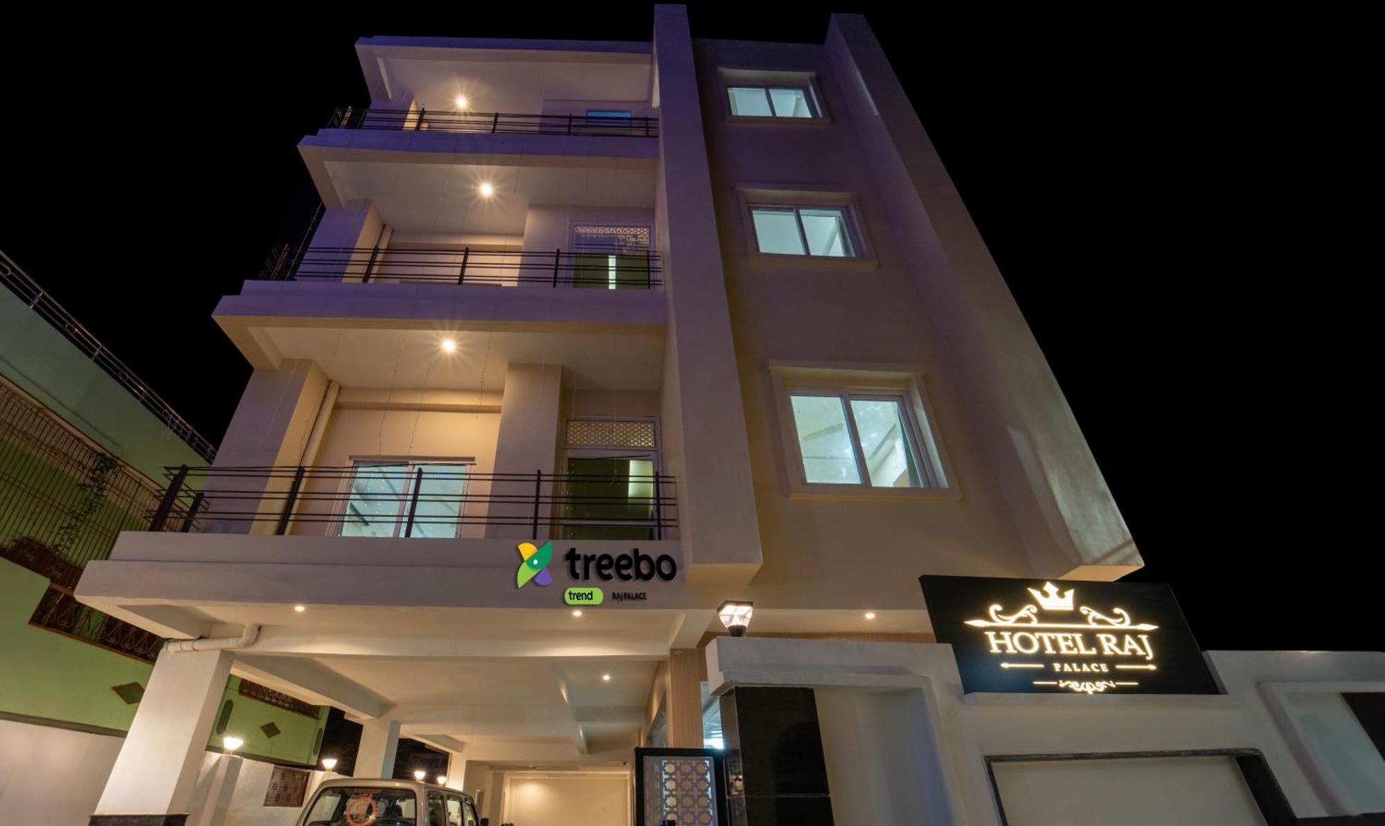 Treebo Raj Palace Varanasi Exterior foto
